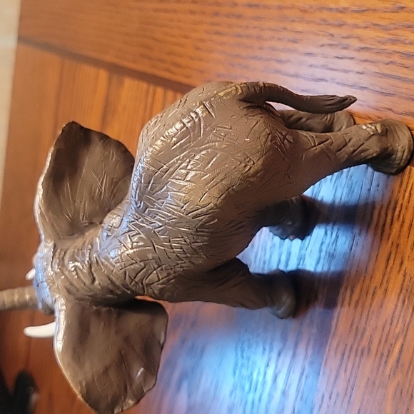 2006 ToyMajor Trading Co. Ltd. Elephant - Picture 7 of 14